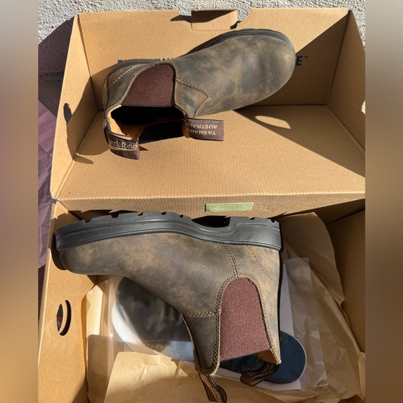 Blundstone Classics Leather Boots #585 - Picture 3 of 9